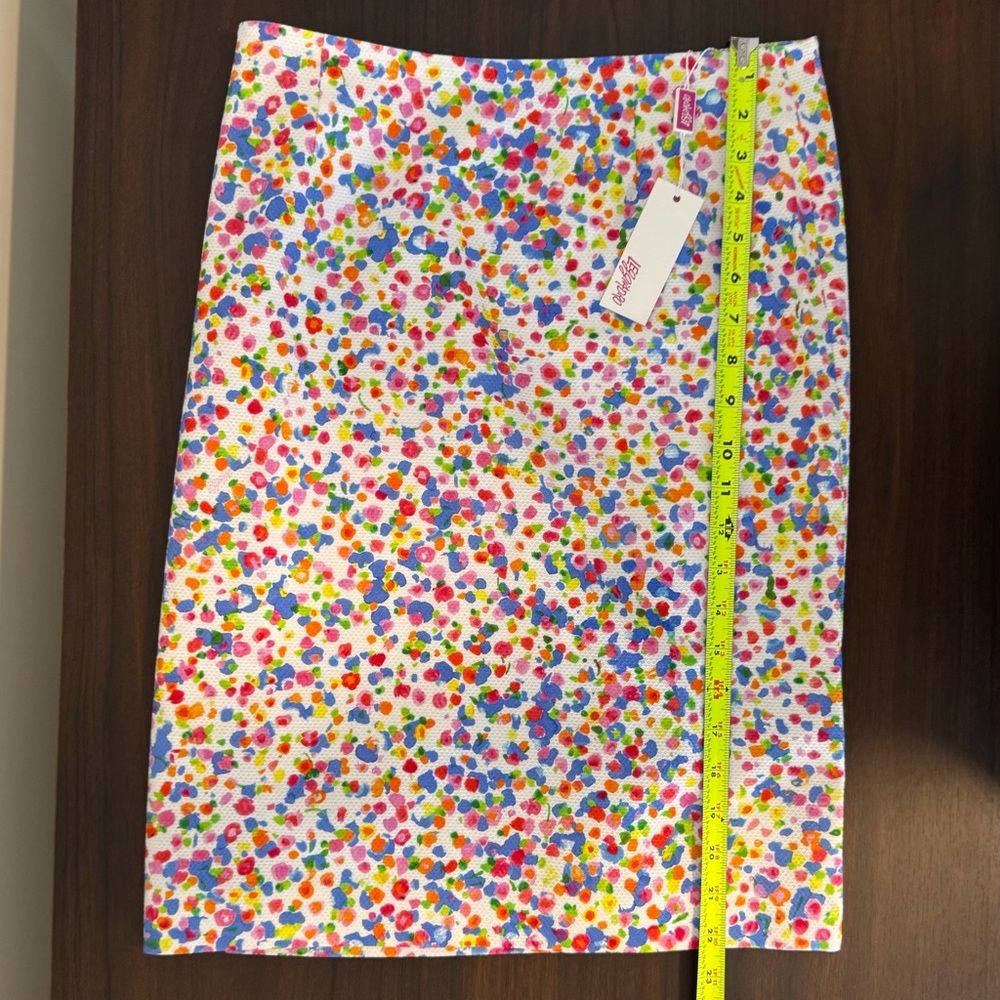 Leggiadro White Midi Skirt with Multicolor Floral Confetti Print - Picture 8 of 10